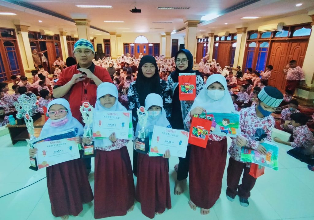Lomba Mewarnai by Greebel